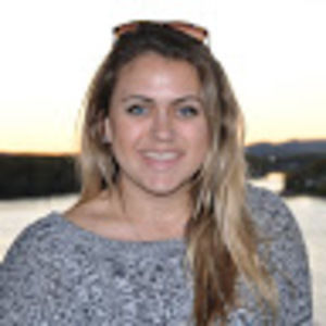 Meet your Posher, Carly